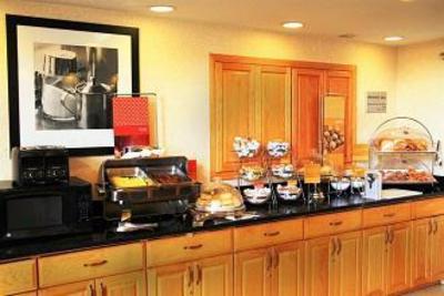 фото отеля Hampton Inn and Suites Ft. Wayne North