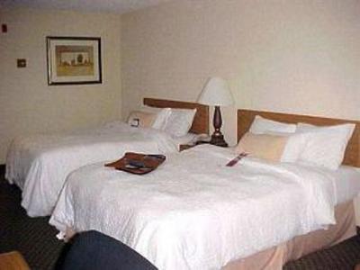 фото отеля Hampton Inn and Suites Ft. Wayne North