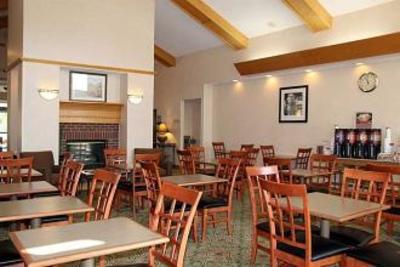 фото отеля Hampton Inn and Suites Ft. Wayne North
