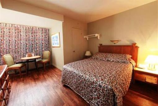 фото отеля Hotel Motel Le Chateauguay