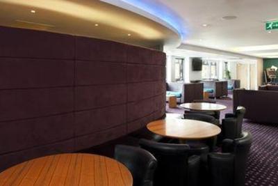 фото отеля Holiday Inn Express Hemel Hempstead
