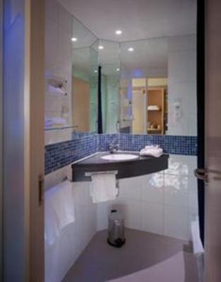 фото отеля Holiday Inn Express Hemel Hempstead