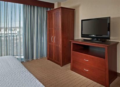 фото отеля Embassy Suites Baltimore North Hunt Valley