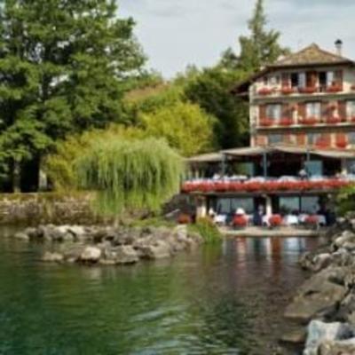 фото отеля Hotel Du Port Yvoire
