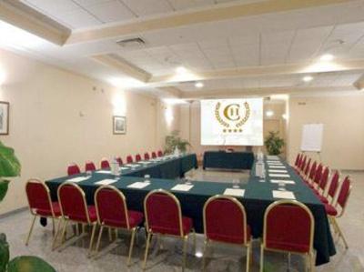 фото отеля Hotel Capital Inn