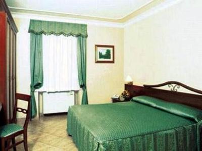 фото отеля Hotel Capital Inn