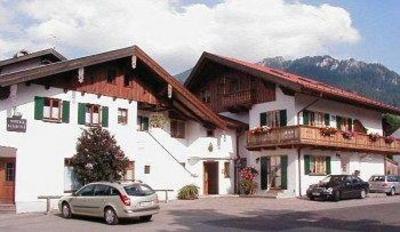 фото отеля Ferienhaus Fux Hotel Oberammergau