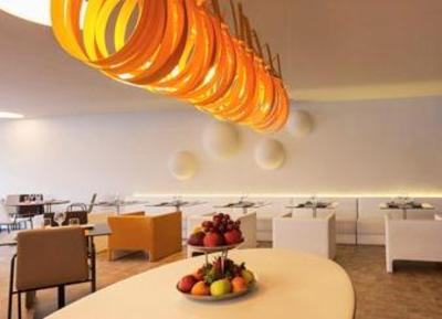 фото отеля Novotel Setubal