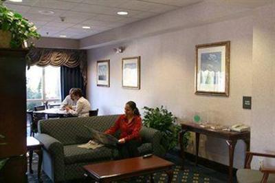 фото отеля Hampton Inn Tampa / Rocky Point - Airport