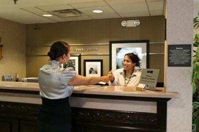 фото отеля Hampton Inn Tampa / Rocky Point - Airport