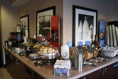 фото отеля Hampton Inn Tampa / Rocky Point - Airport