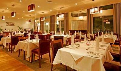 фото отеля Dunboyne Castle Hotel And Spa