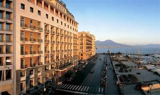 фото отеля Grand Hotel Vesuvio Naples