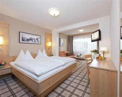 фото отеля Hotel Zentral Kirchberg In Tirol