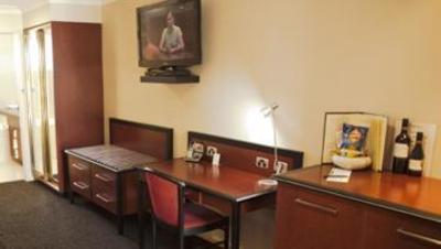 фото отеля BEST WESTERN All Settlers Motor Inn