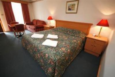 фото отеля BEST WESTERN All Settlers Motor Inn