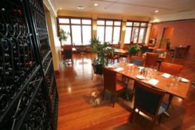 фото отеля BEST WESTERN All Settlers Motor Inn