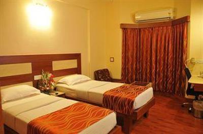 фото отеля Hotel Bangalore Gate
