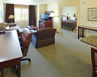 фото отеля Staybridge Suites Fayetteville