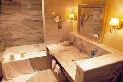 фото отеля Pleiades Luxurious Villas