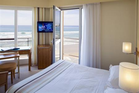 фото отеля BEST WESTERN Les Roches Noires