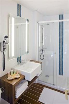 фото отеля BEST WESTERN Les Roches Noires