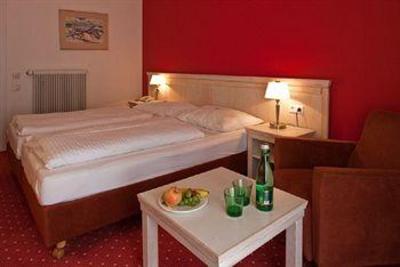 фото отеля Hotel Parks Velden am Wörthersee