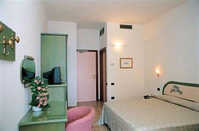фото отеля Hotel Gabbiano Maratea
