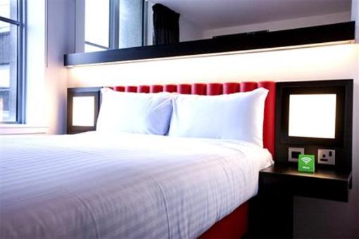 фото отеля Tune Hotel Haymarket