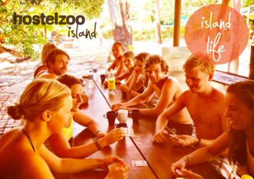 фото отеля Hostelzoo Island Eco Backpackers