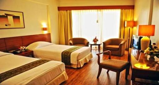 фото отеля The Royal Paradise Hotel and Spa Phuket