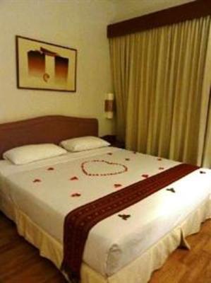 фото отеля The Royal Paradise Hotel and Spa Phuket