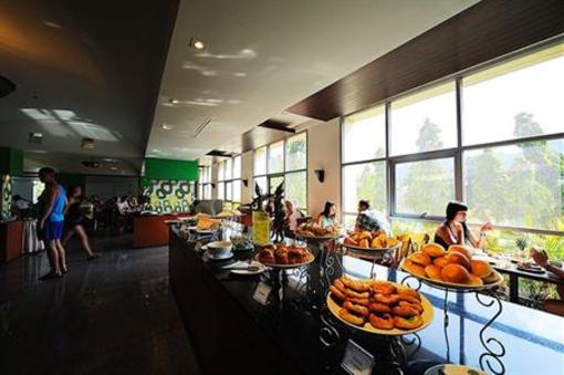 фото отеля The Royal Paradise Hotel and Spa Phuket