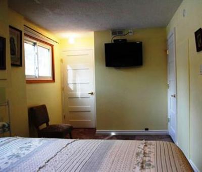 фото отеля Wee Sleep Inn B&B