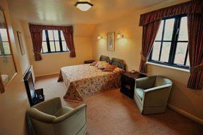 фото отеля Barton Cross Hotel Exeter