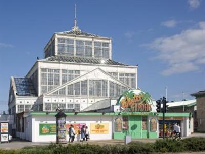 фото отеля Bay Carlton Hotel