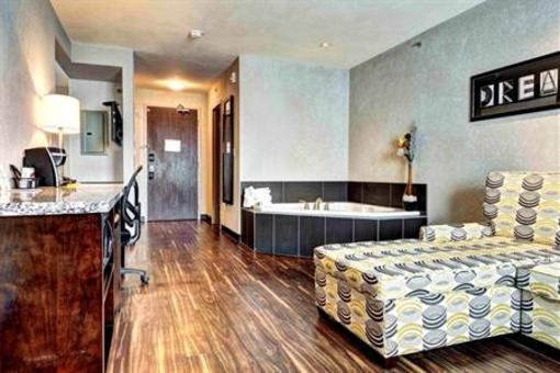 фото отеля Home Inn & Suites Yorkton