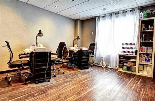 фото отеля Home Inn & Suites Yorkton