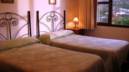 фото отеля Hostal Los Naranjos