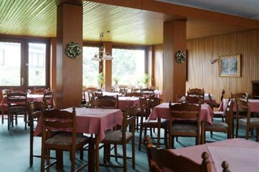 фото отеля Hotel Am Stadion Leverkusen