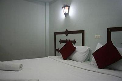 фото отеля Khao Lak Traveller Lodge