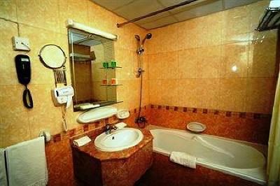 фото отеля Al Jazira Royal Hotel