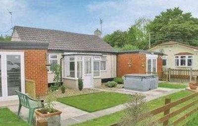 фото отеля Woodlands Apartments Mere Brow Southport