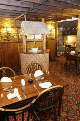 фото отеля The Wishing Well Inn Bourne (England)