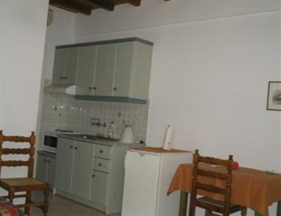 фото отеля Nostos Apartments