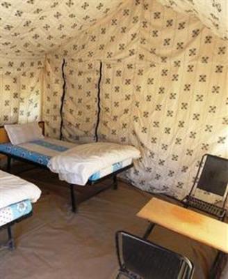 фото отеля Raincoat Camp