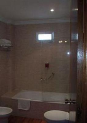 фото отеля Hotel Guadaira