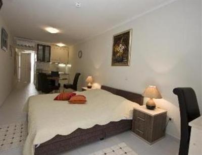 фото отеля Apartments Dumicic 4 star