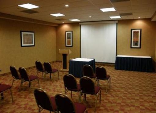 фото отеля Holiday Inn Martinsburg