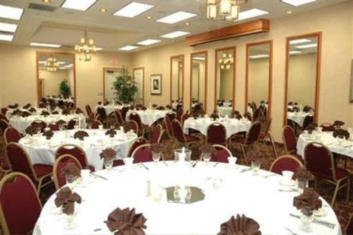 фото отеля Holiday Inn Martinsburg